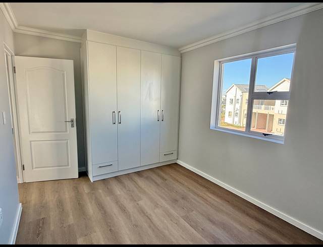 2 BEDROOM APARTMENT TO LET IN SUNNINGDALE
